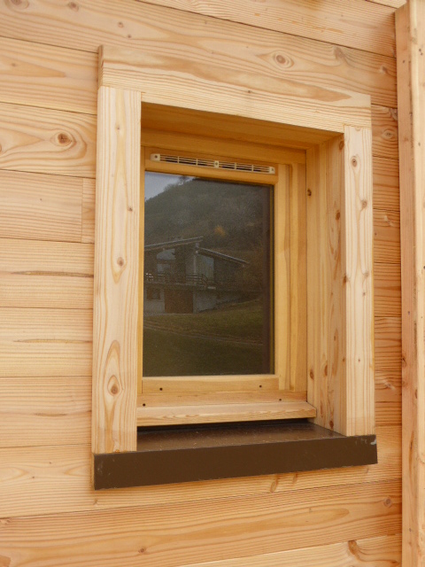 Fenêtres bois sur-mesure Villefontaine